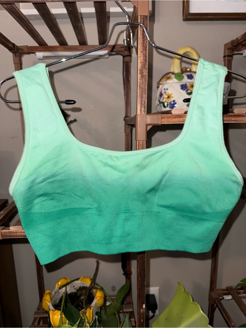 BuffBunny Ombre Mint-to-Teal Sports Tank